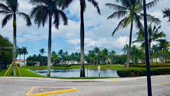 Photo - 1094 Redwood St