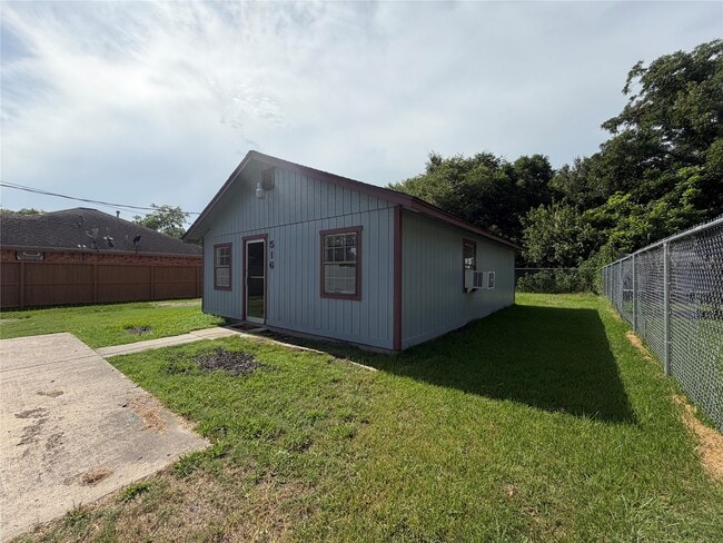 Photo - 516 Battlebell Rd