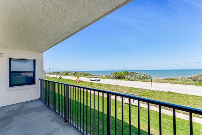 Building Photo - 3100 Ocean Shore Blvd Rental