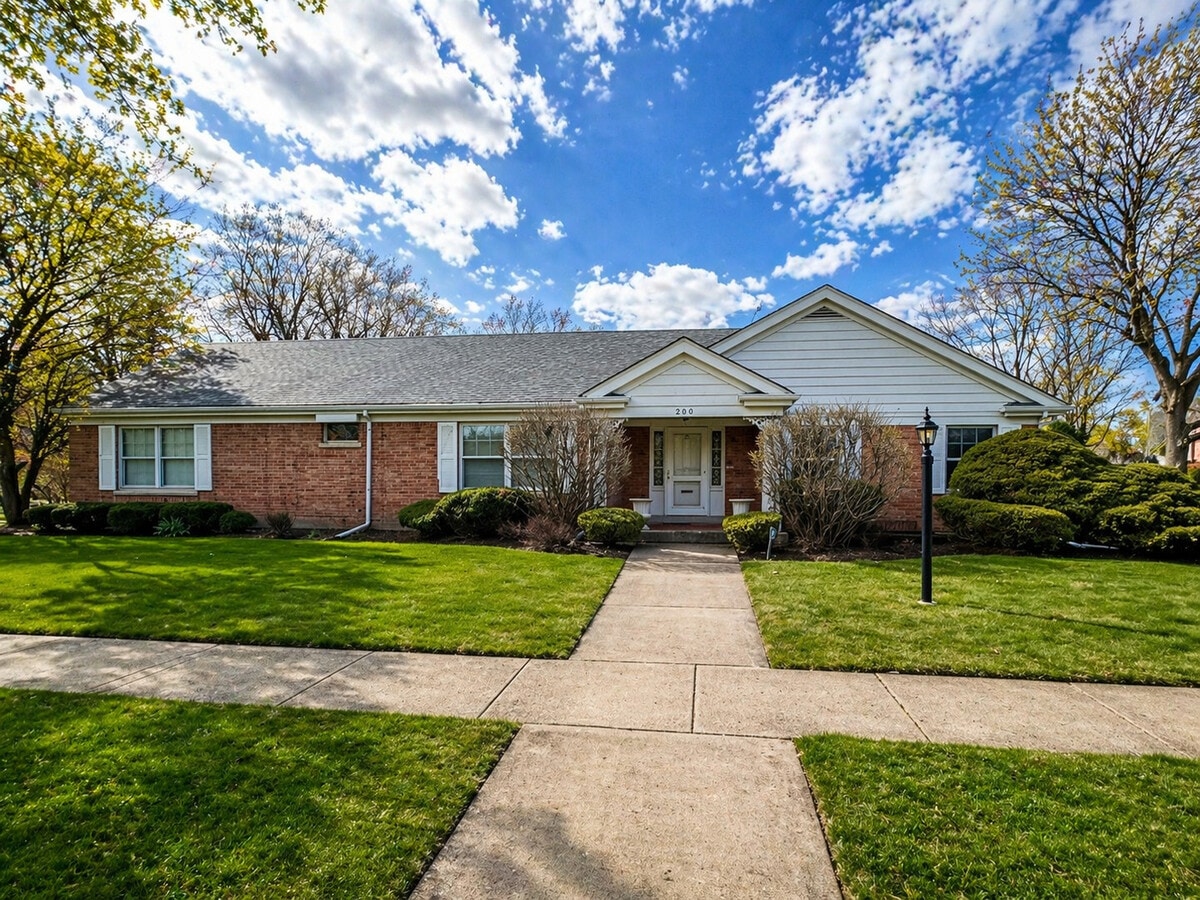 Photo - 200 Cherry St