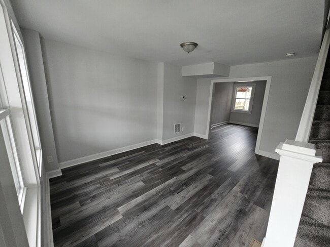 Photo - 7024 Belclare Rd
