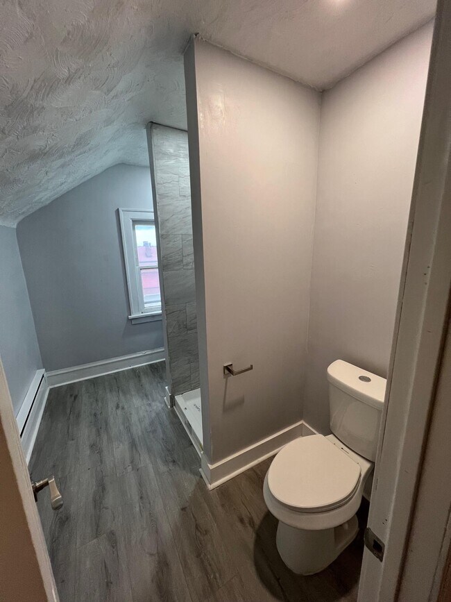 Photo - 2215 Goodnor Rd Unit 2215