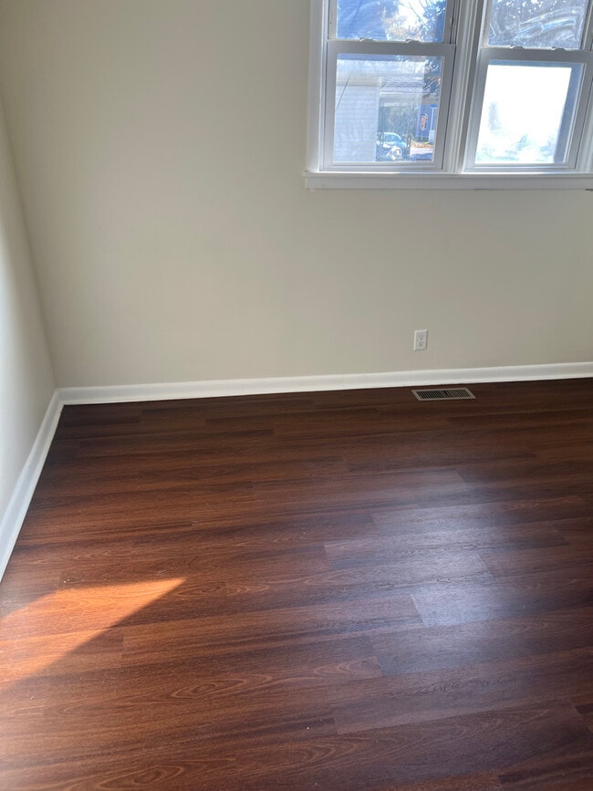 Photo - 724 Powell St