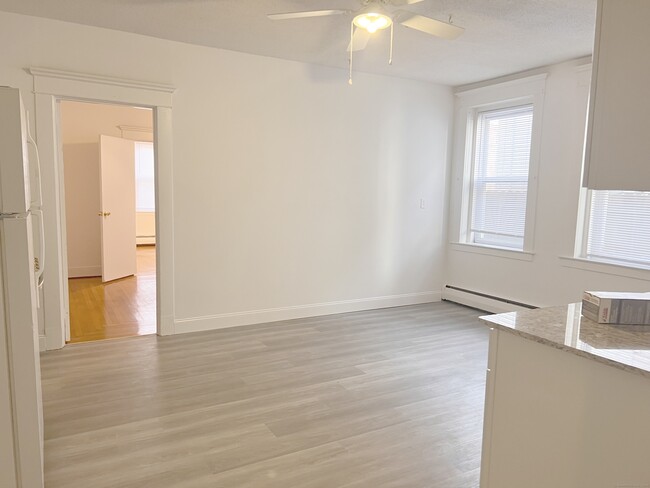 Photo - 206 St John St Apartamento Unidad 1L