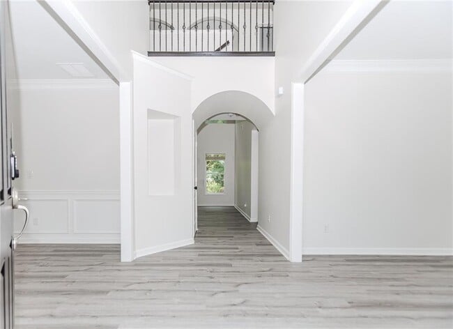 Photo - 2023 Jameson Cir NE