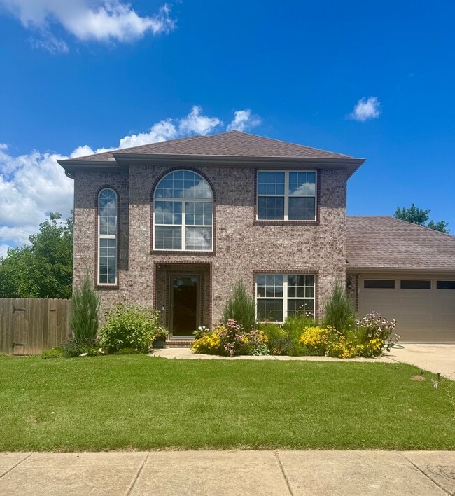 3 bedroom 2 bath custom home, 2 car garage... - 3 bedroom 2 bath custom home, 2 car garage...