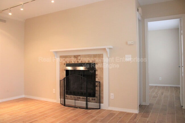 Photo - 11130 N Stratford Dr Unidad 331