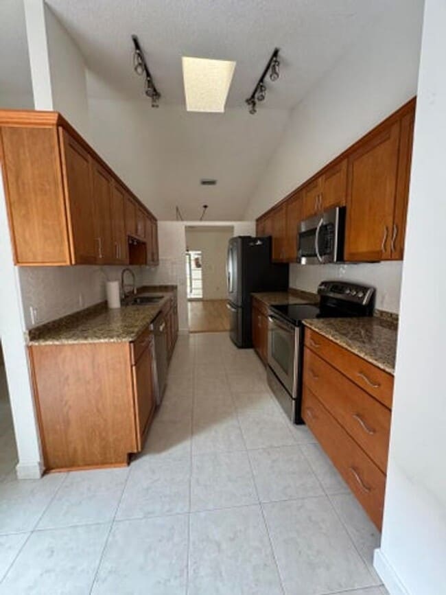 Building Photo - 23261 Boca Club Colony Cir