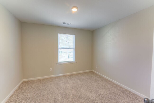 Photo - 650-652 Ayers Street BLW Unit 652