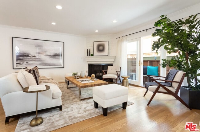 Photo - 1037 18th St Unit 7