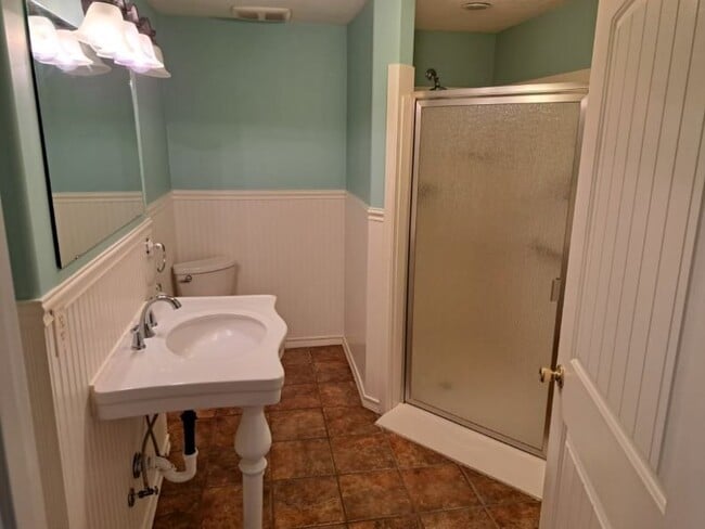 2959 W 2025 N