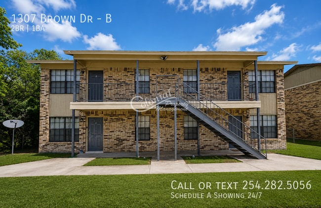 Building Photo - 1307 Brown Dr Unit B