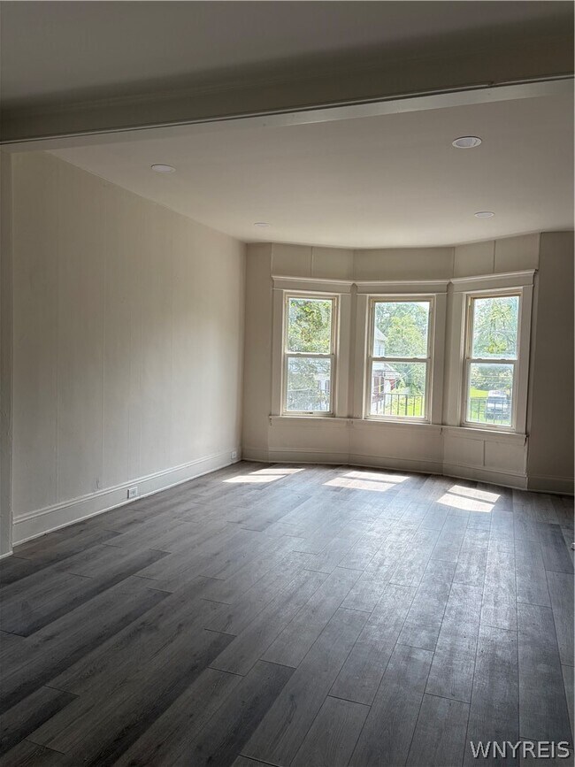 340 Leroy Ave