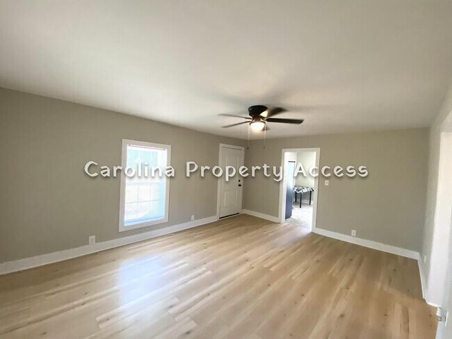 Photo - 2928 Evans Rd