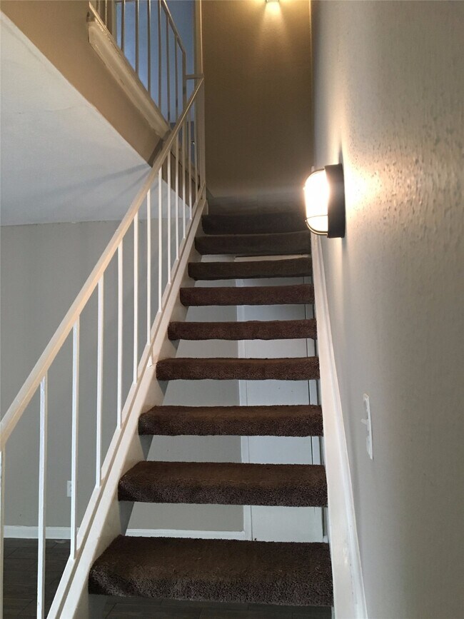 Photo - 5625 Antoine Dr