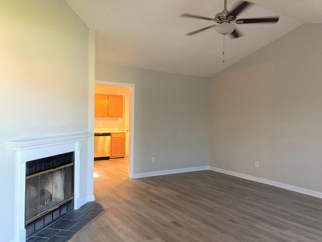 711 Covington Ct