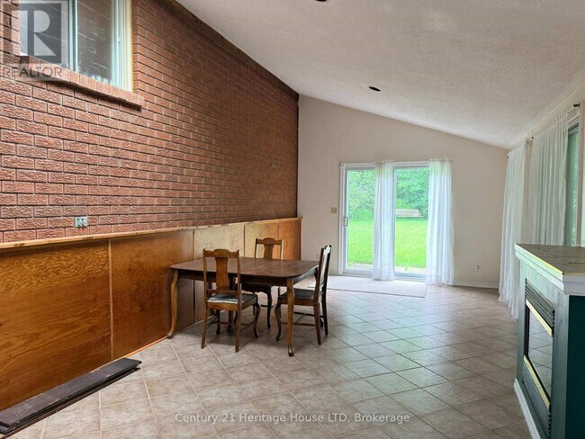 Photo - 7643 Cavendish Dr