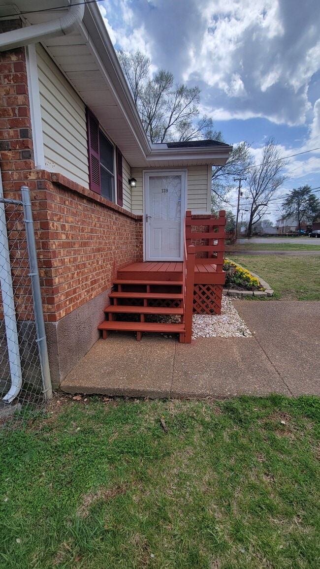 Photo - 128 Slayton Ct Unidad 128