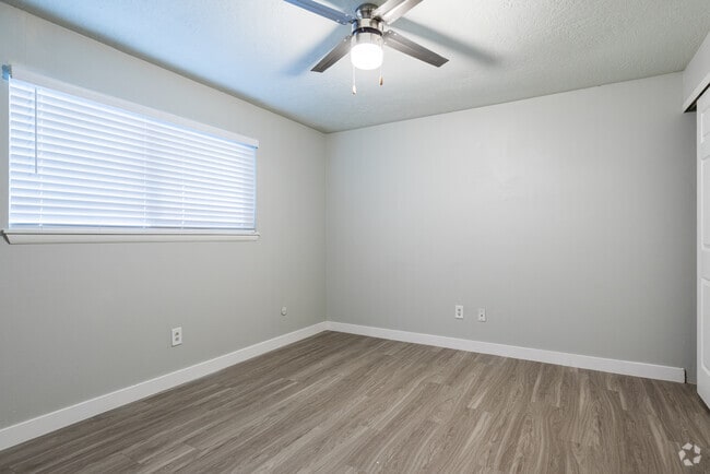2HAB,1BA - 930 ft² - The Park At Bountiful