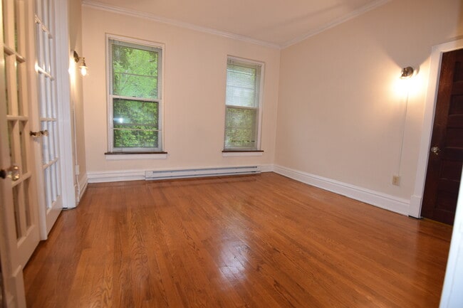 Bedroom 1 - Greystone Court
