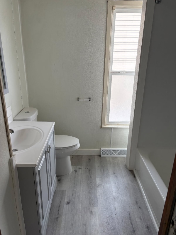 Photo - 3038 Portman St