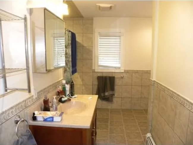 Building Photo - 85 Seymour St Unit Apt #1