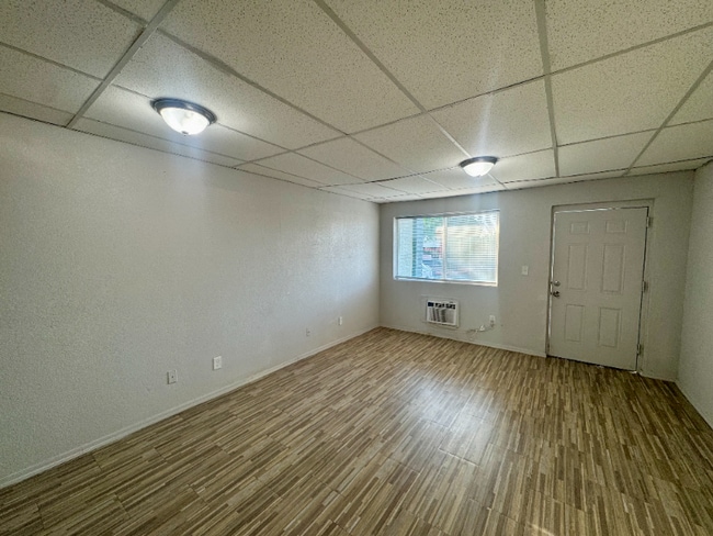 Photo - 43 N Harris Dr Unit 204