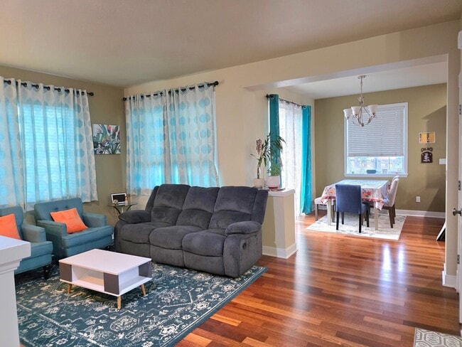 18320 36 Ave SE