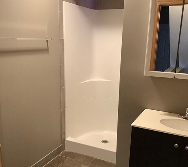 Photo - 1410 7th St SE Unidad #2