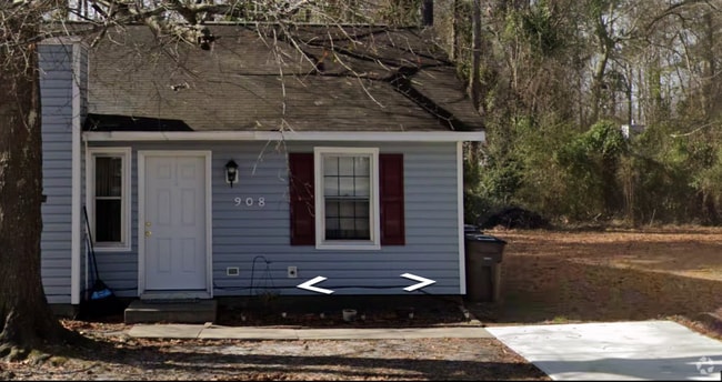 Building Photo - 908 Sycamore Pl Rental