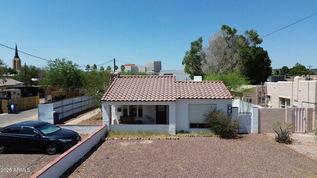Photo - 42 E 2nd Ave