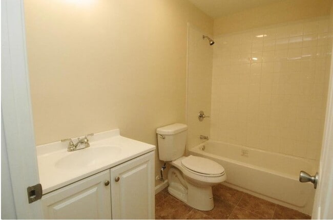 Photo - 1710 Fleet St Unit #3