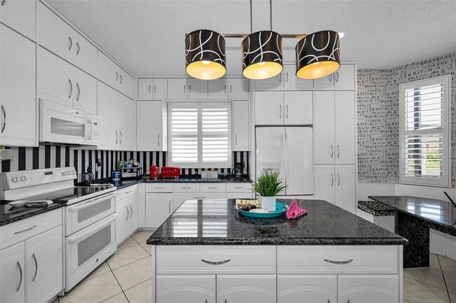 Photo - 19313 Aqua Springs Dr
