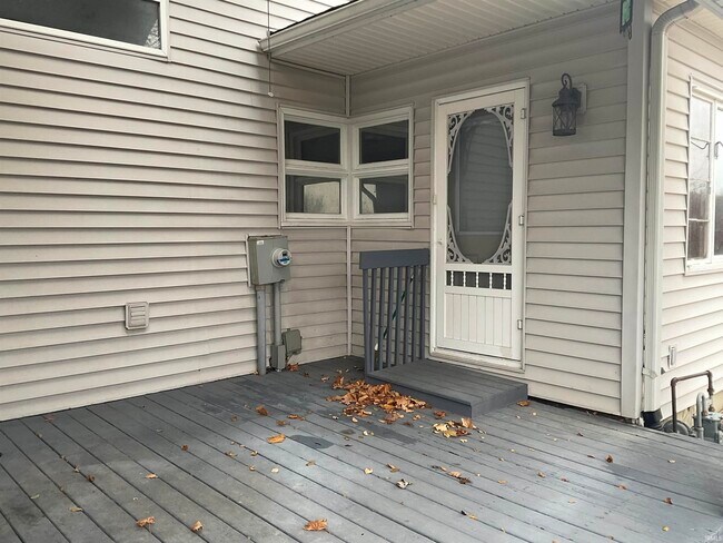 Photo - 10421 Yoder Rd