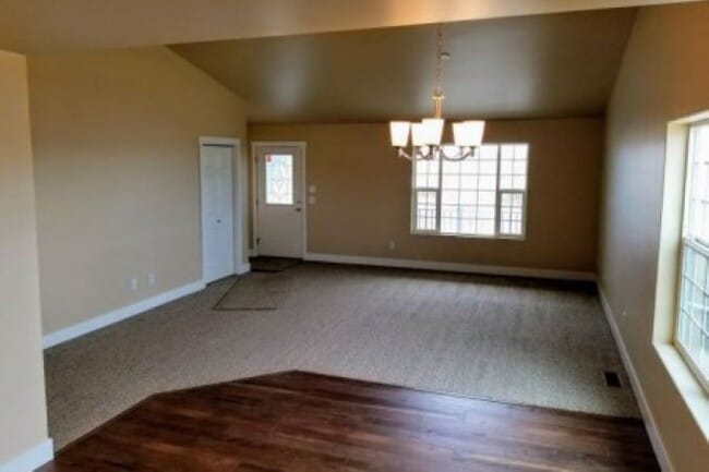 Photo - 1302 Topanga Ave