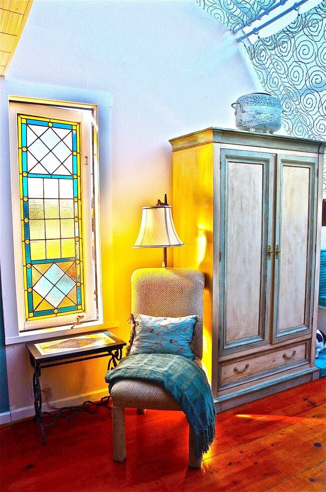 Photo - 137 4th St Unit A