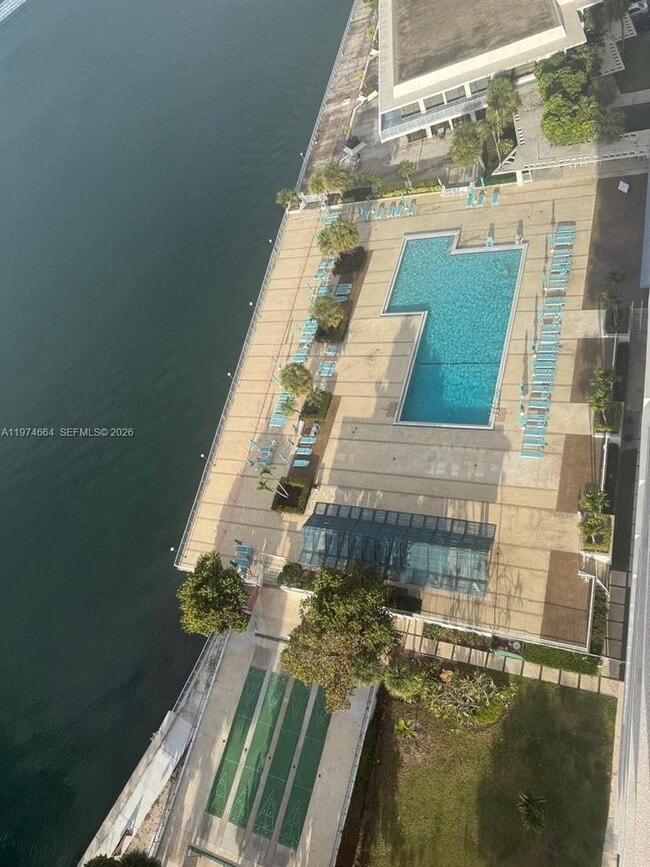 Photo - 300 Bayview Dr