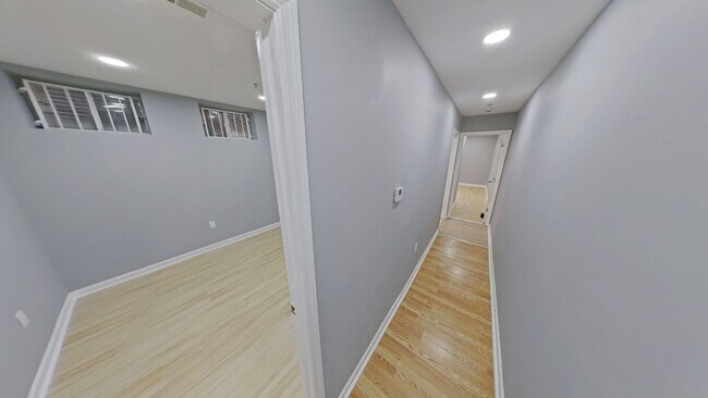 Photo - 1831 W Diamond St Unit #1B