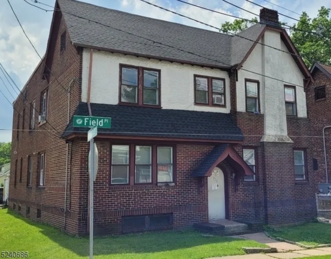 Building Photo - 326 Field Pl Unit #2L