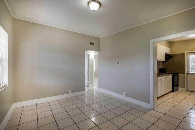 Photo - 1100 NW 143rd St