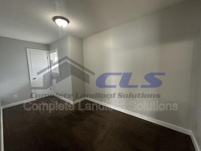 Photo - 1358 Chestnut St