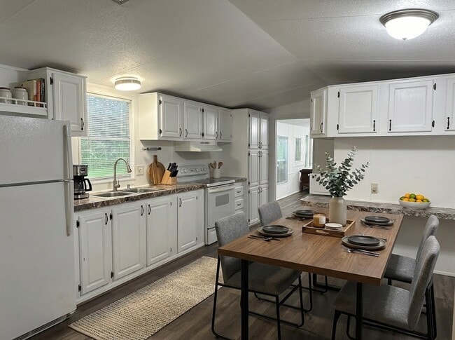 Photo - 4823 NW 27th St