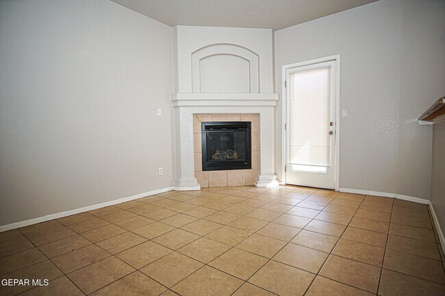 528 Green Village Ct