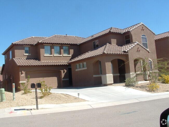 Building Photo - Gated Community! 6 bed/ 5 bath 2 story hom... Rental