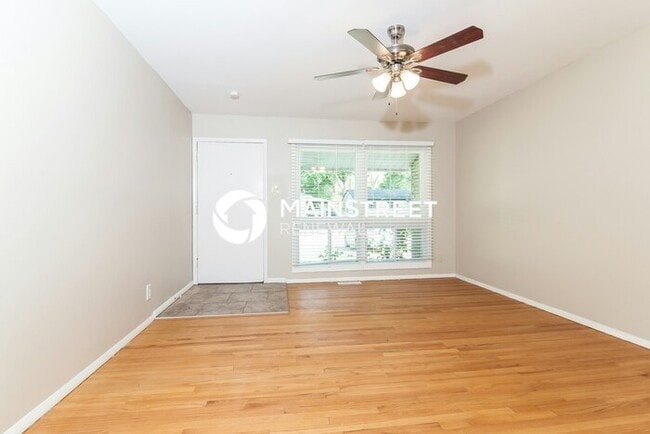 3 Bedroom Pet-Friendly Home in Hazelwood, MO with Main Street Renewal