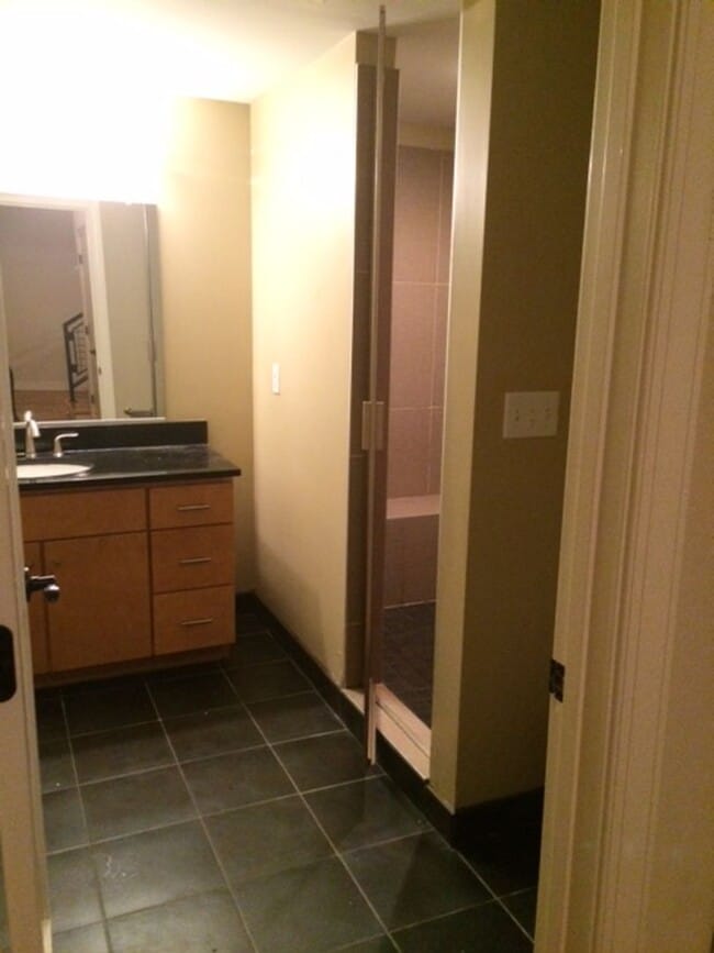 Montgomery Square Apartments