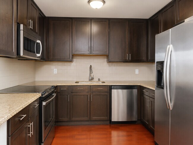 Photo - 130 N Garland Ct
