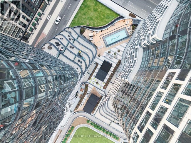 Photo - 400 Albert St Unit 1402