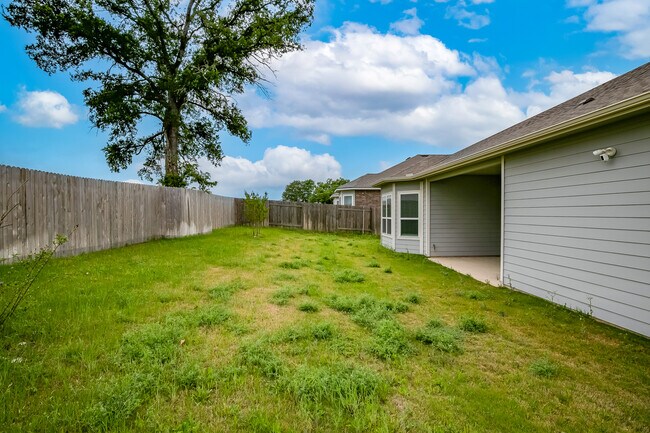 Photo - 128 Ridgeview Ct