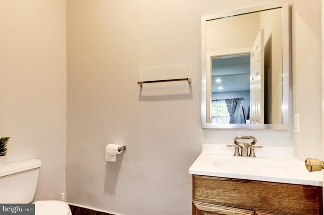 Photo - 14741 Wexhall Terrace